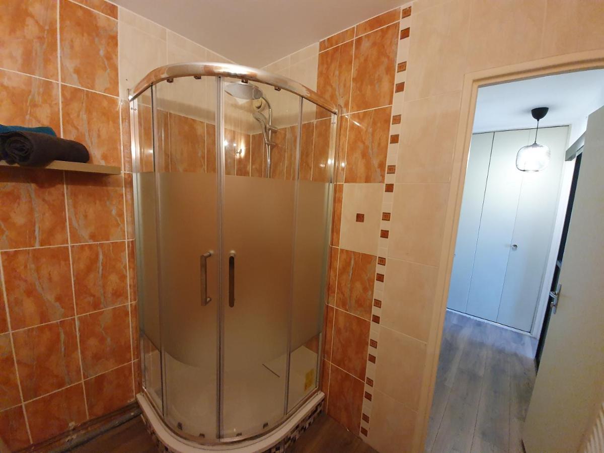 La Loge Du Chateau ! "Climatise" Gréoux-les-Bains المظهر الخارجي الصورة